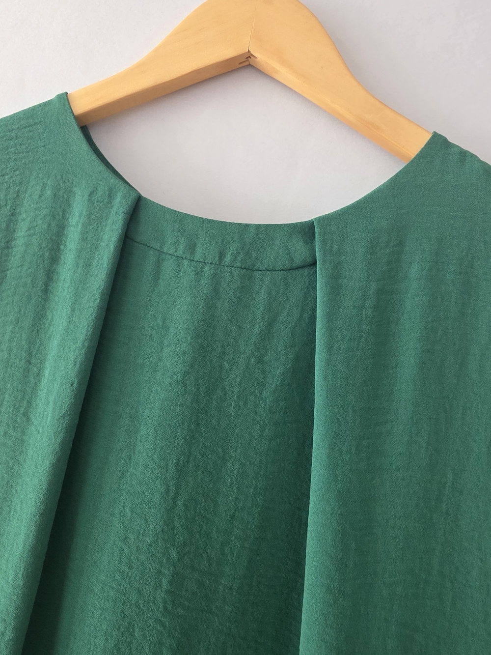 COS Emerald Green Cap-Sleeve Midi Shift Dress - Picture 2 of 6